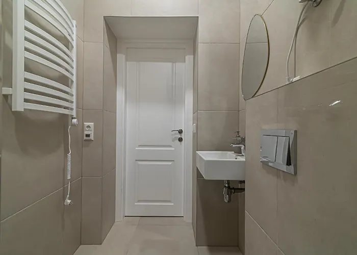 Flowers فيلنيوس